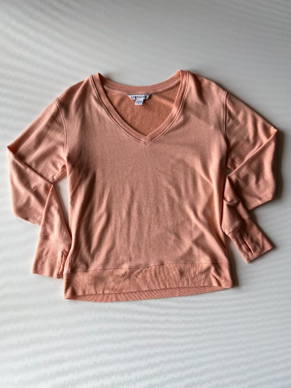 Athleta V-Neck Long Sleeve Thumb Hole Shirt